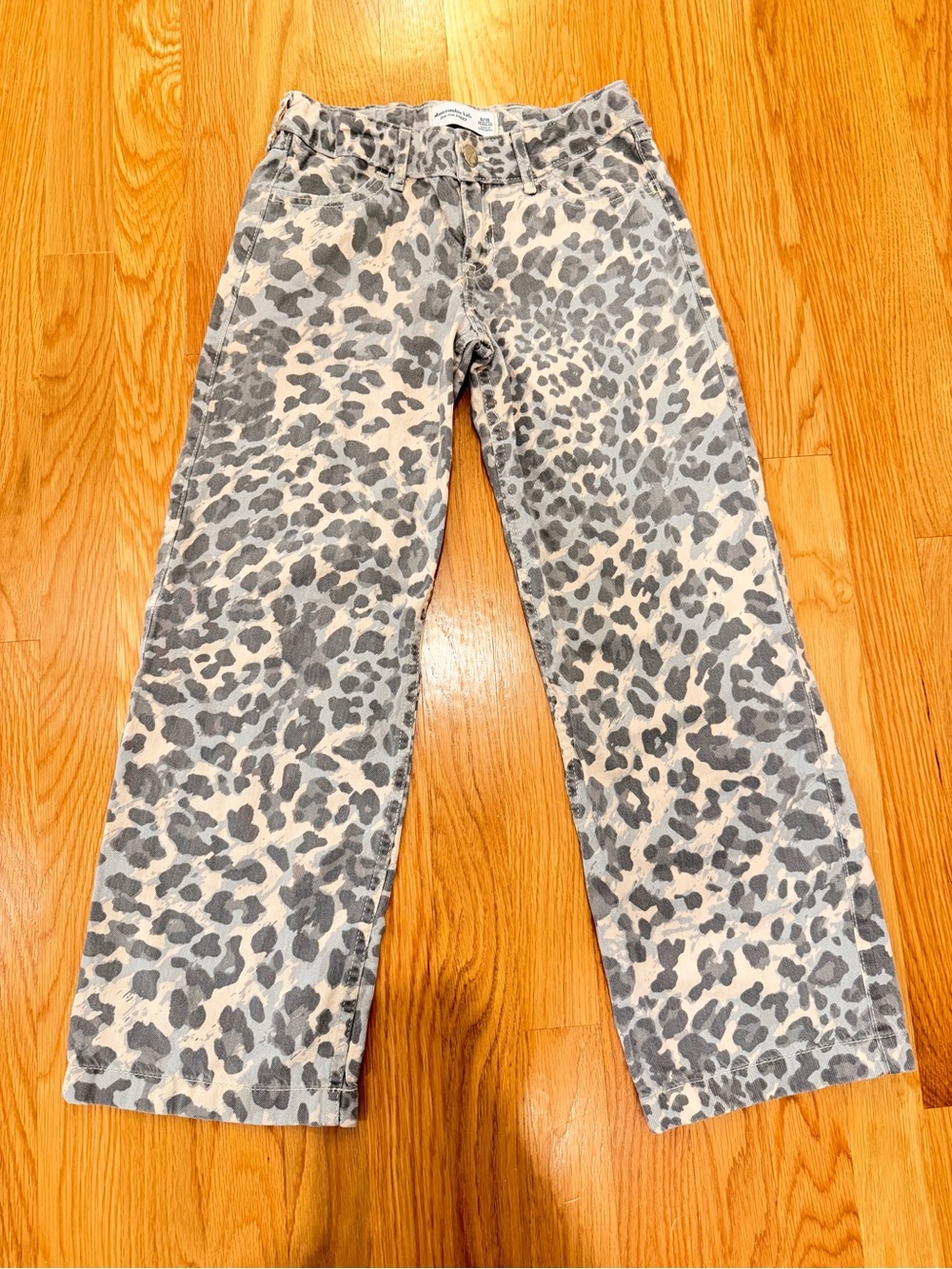 Abercrombie Kids Low Rise Baggy Jeans- Leopard Print - Size 9/10